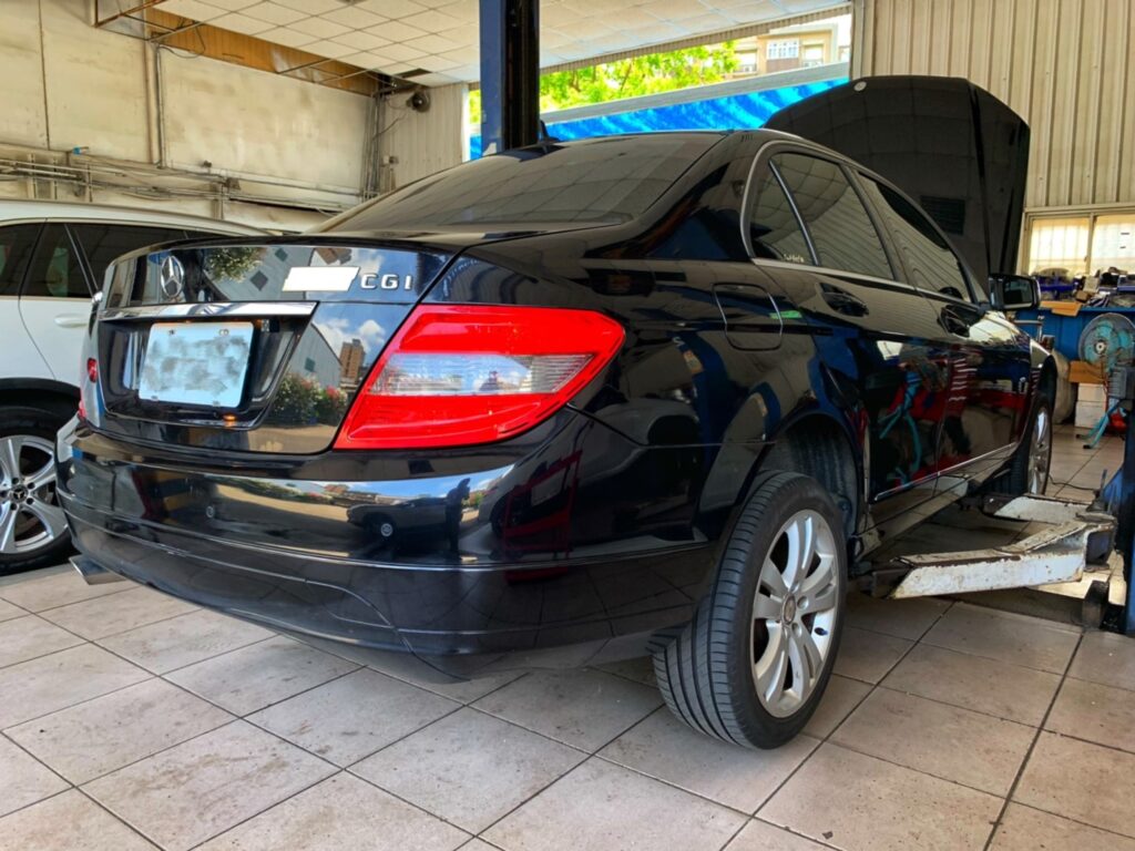 桃園張小姐Benz C200 (2)